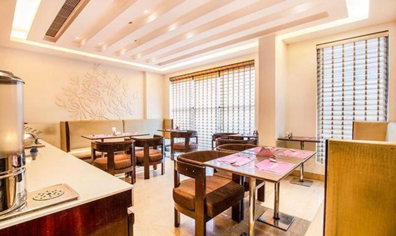 Jasmine Boutique Hotel Jasola New Delhi Ngoại thất bức ảnh