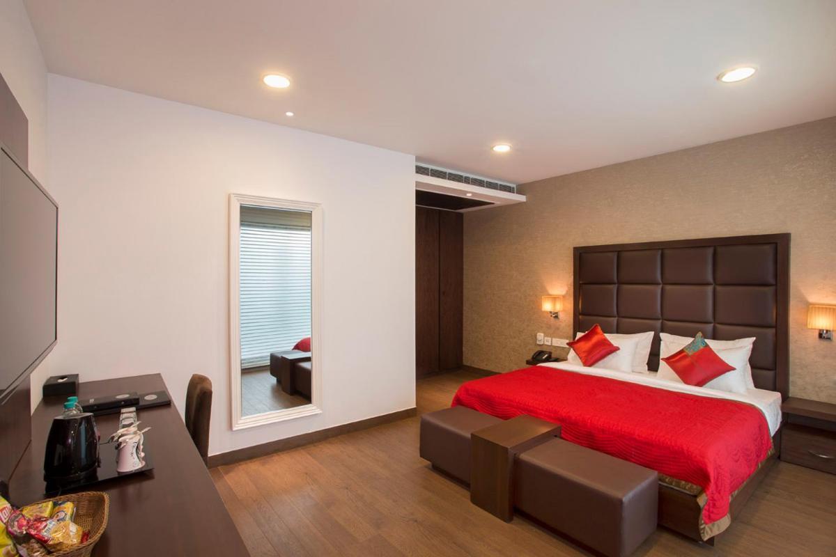 Jasmine Boutique Hotel Jasola New Delhi Ngoại thất bức ảnh